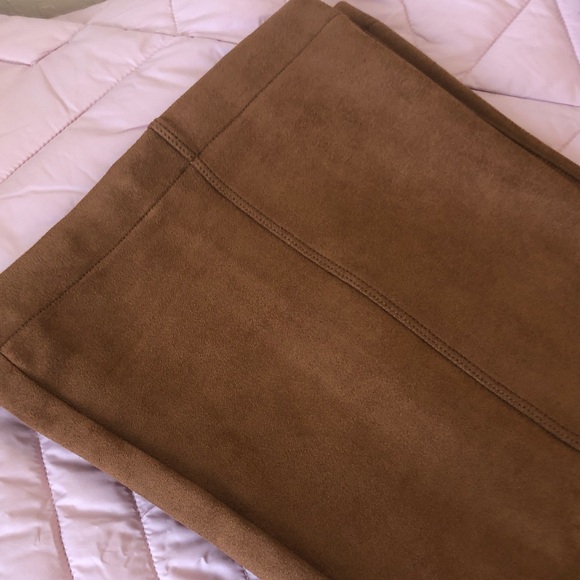 NWT SPANX Rich Caramel Faux Suede Flare Pants - Picture 4 of 5